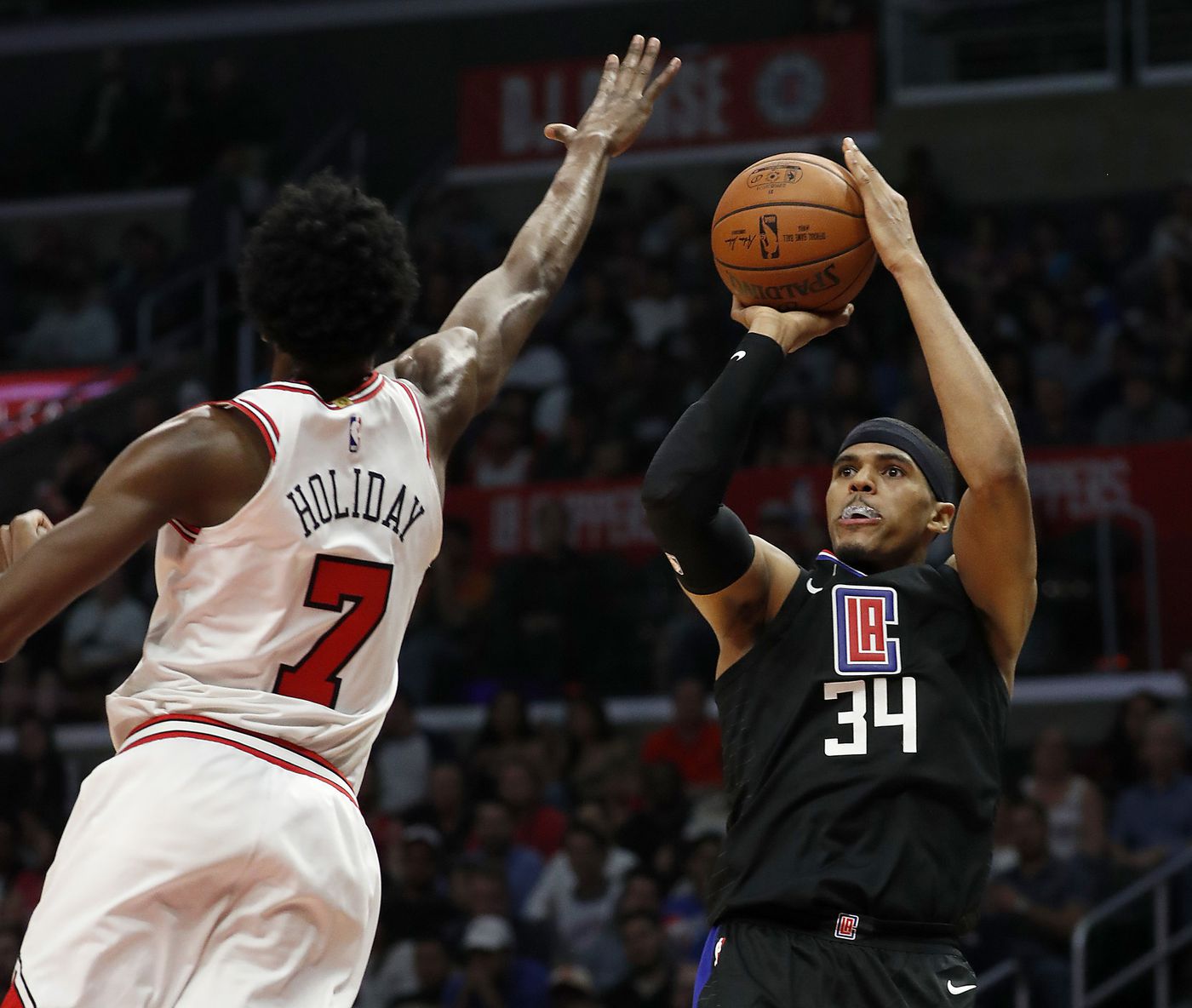 Tobias Harris delights in his Clippers debut, a 113-103 victory over the Bulls