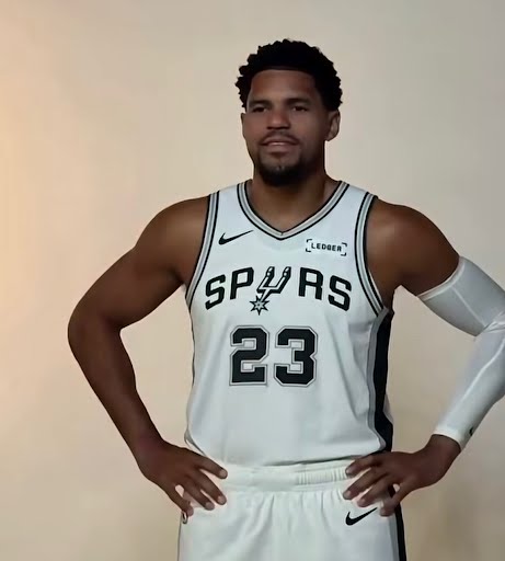 tobias-harris-spurs-jersey